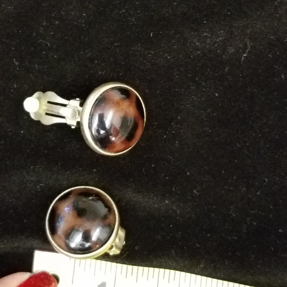 Vintage leopard print earrings - Picture 3 of 3